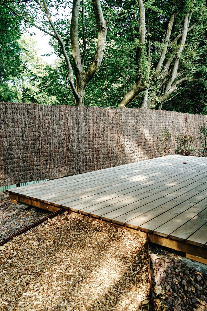 Deck & Fence Painting in Ottawa